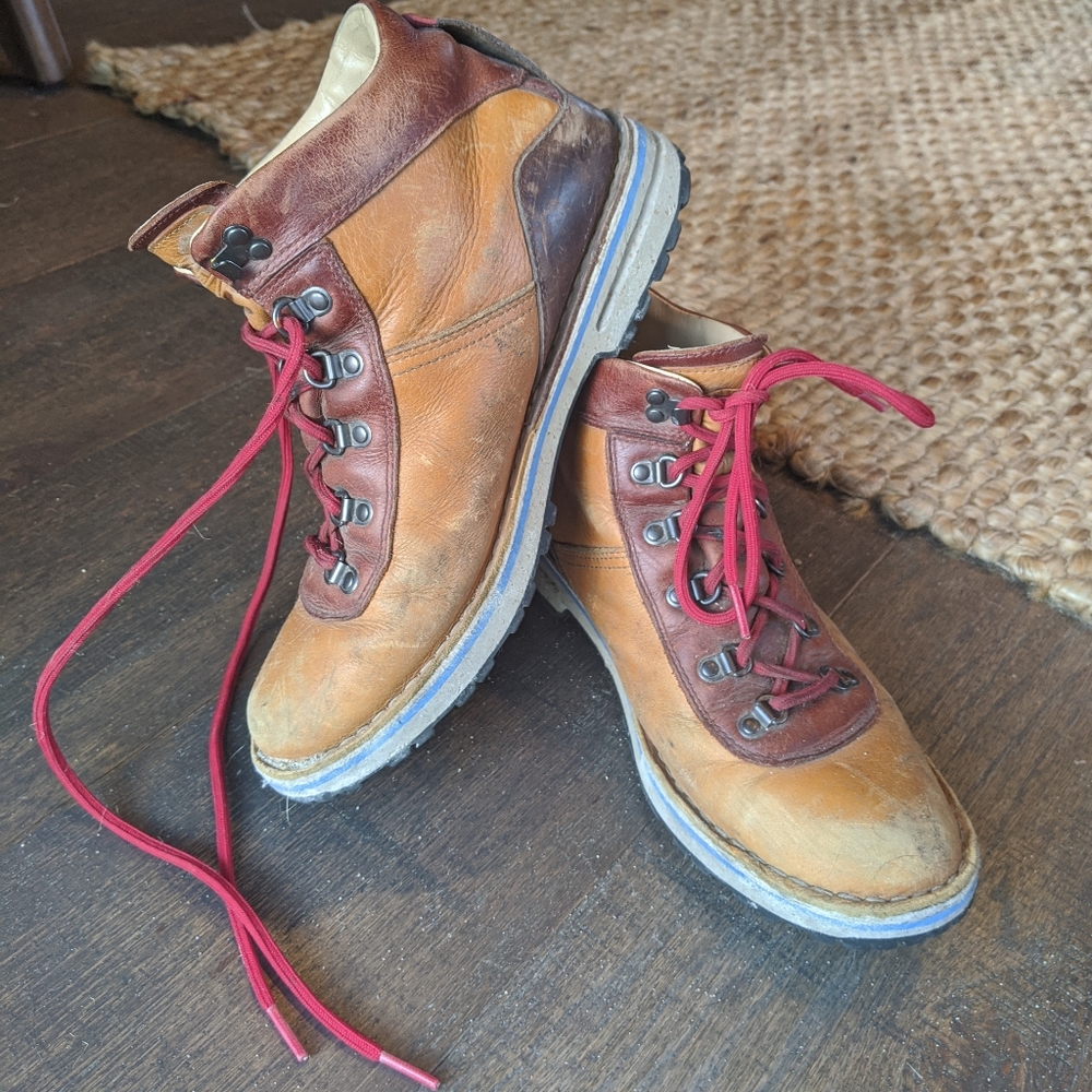 Merrell Waitsfield Sugarbush boots women's 8.5